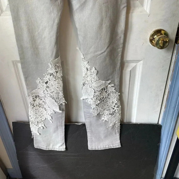 Youboya Y2K Women’s Mid Rise Jeans Size 34/M Light Wash Gray Lace Fairy Pockets - Picture 8 of 9